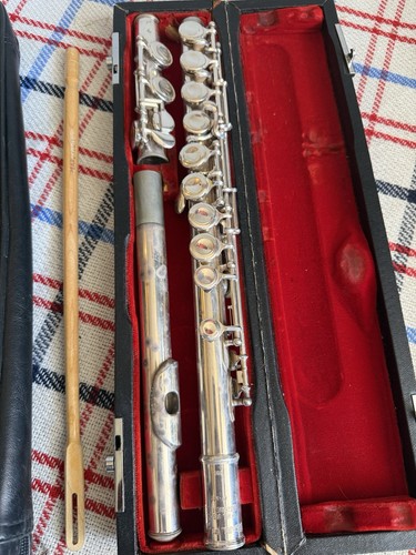 Pearl 501 closed - pearl, pf-501
