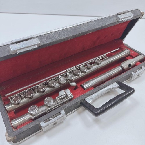 Pearl flute is with - nc-96, as-is